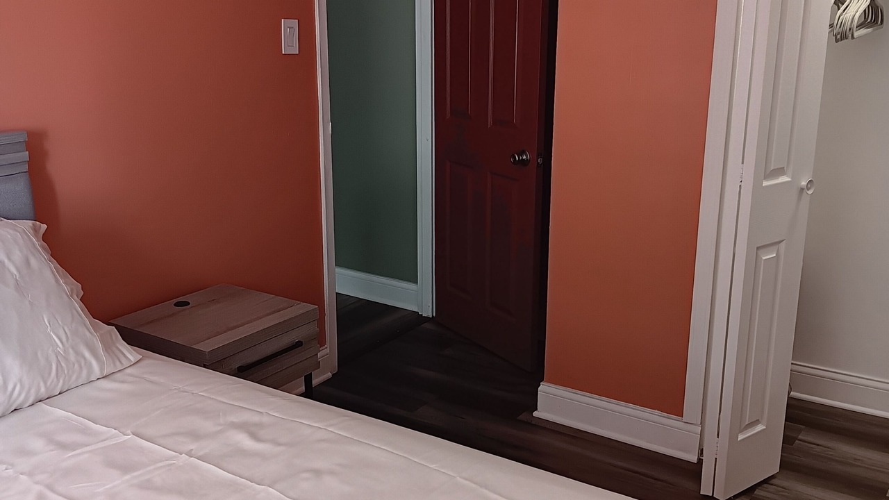Photo of Bedroom in Garfield Ridge