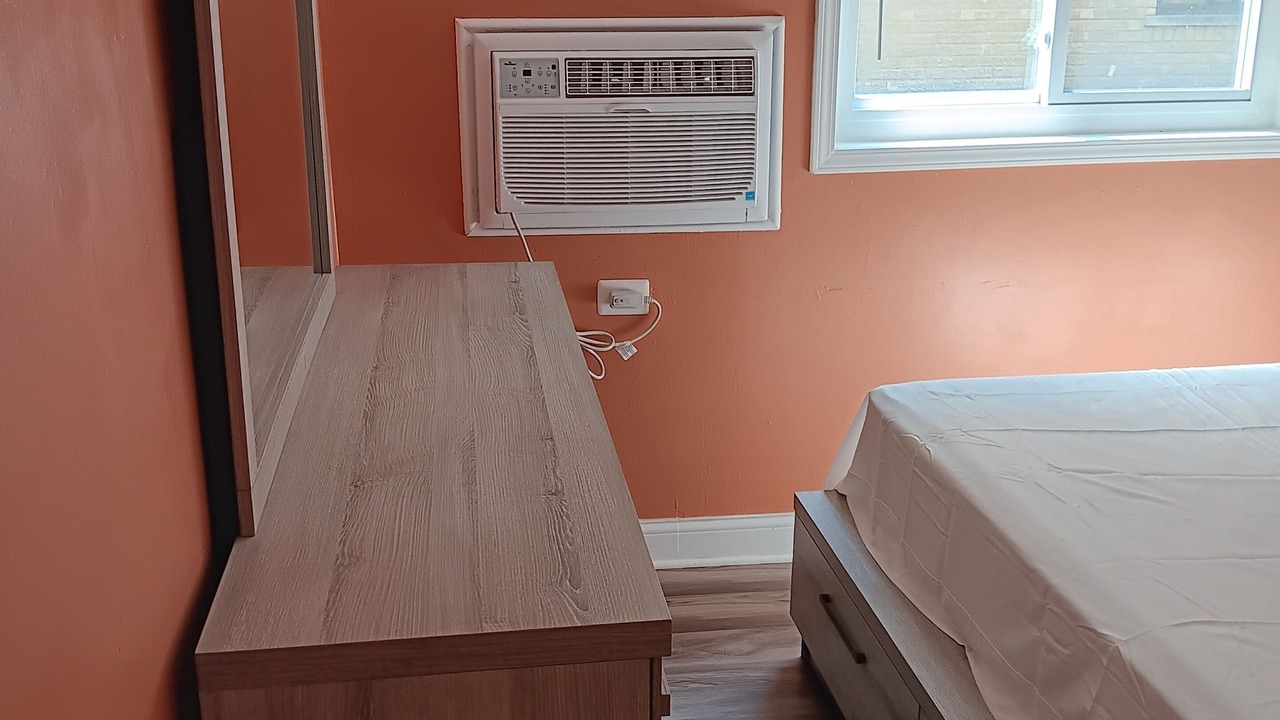 Photo of Bedroom in Garfield Ridge