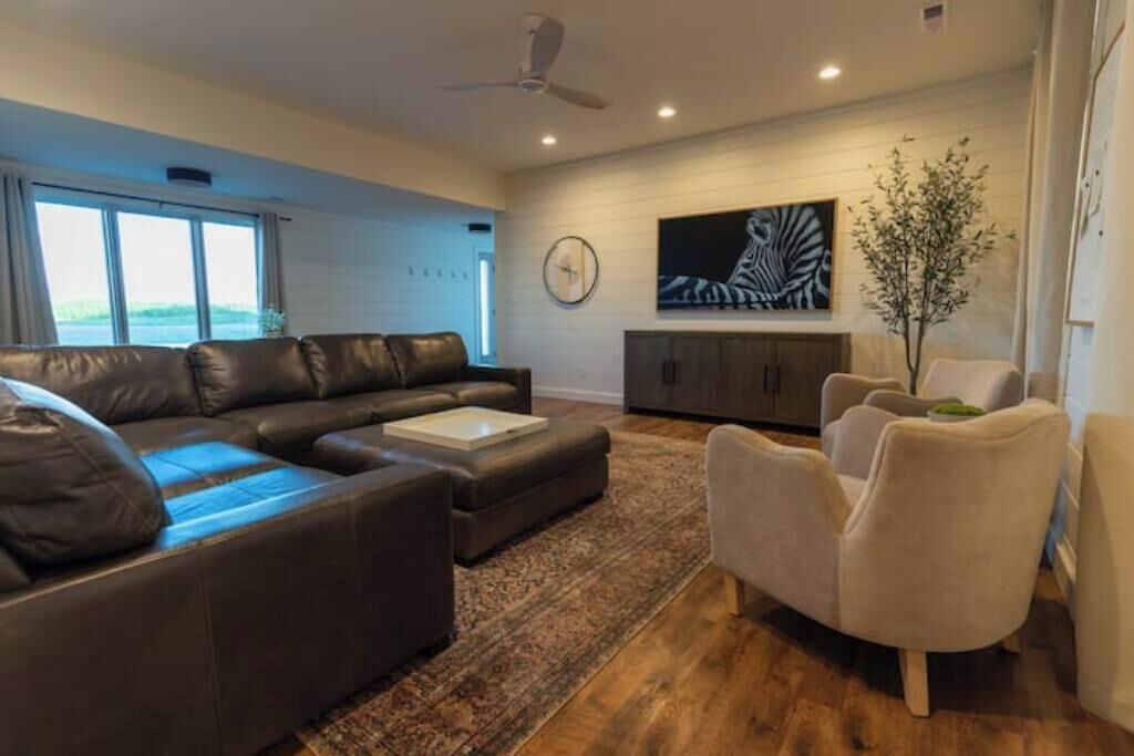 Photo of Livingroom in Laura