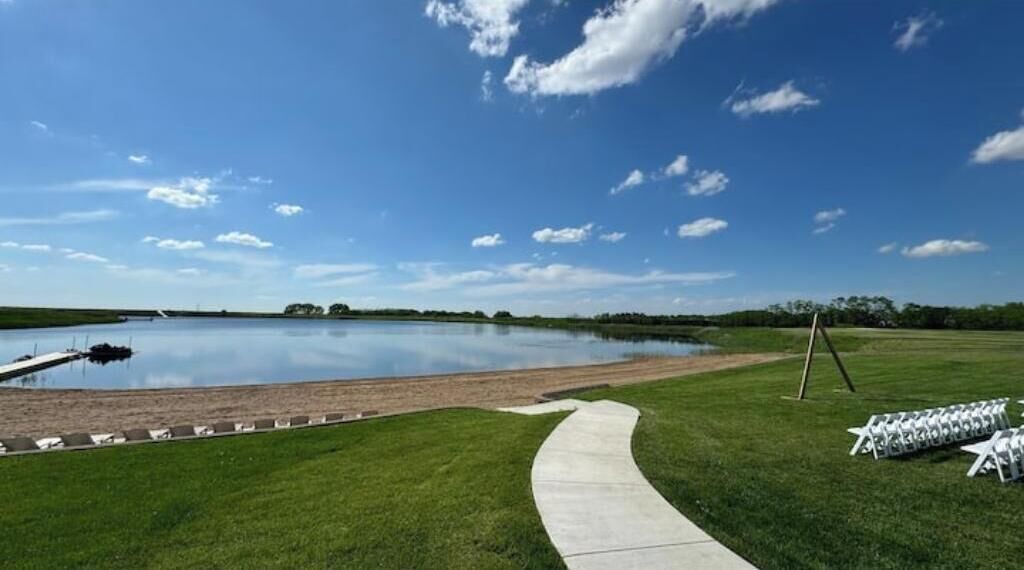 Photo of Outdoor in Laura