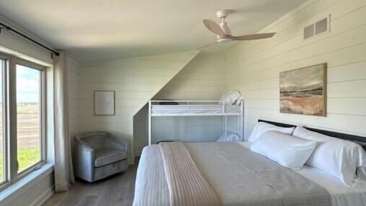 Photo of Bedroom in Laura
