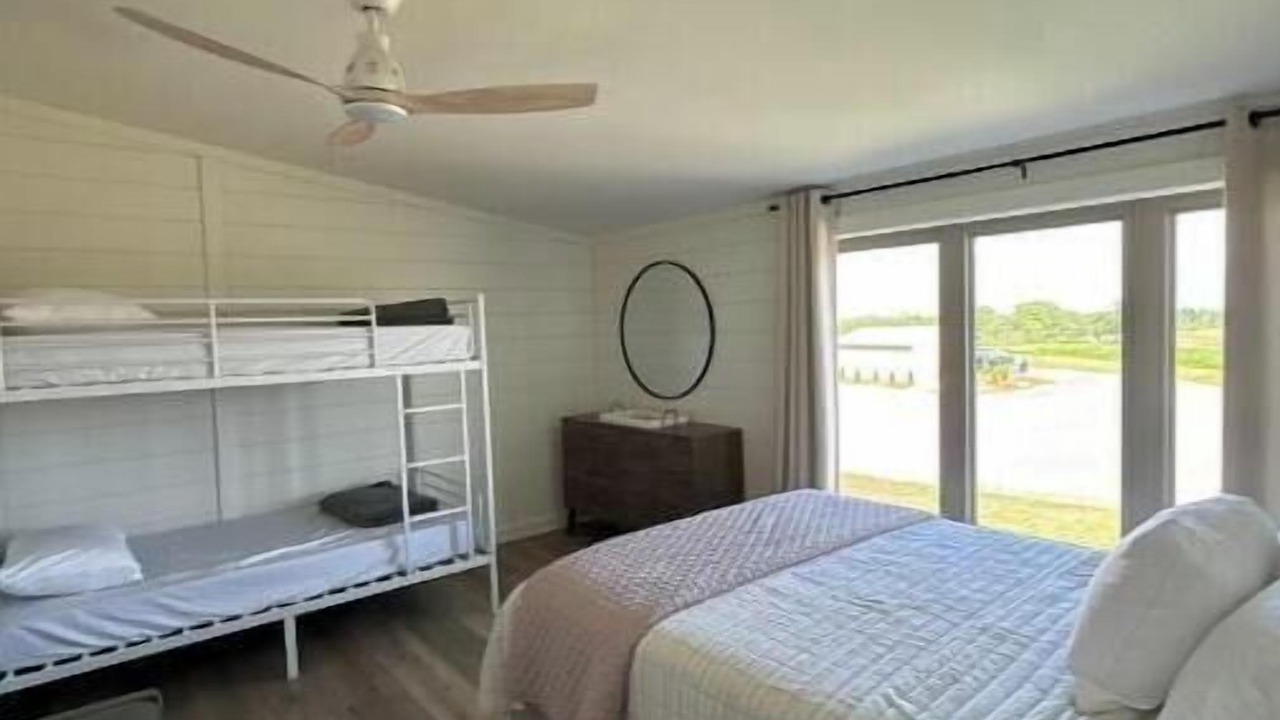 Photo of Bedroom in Laura