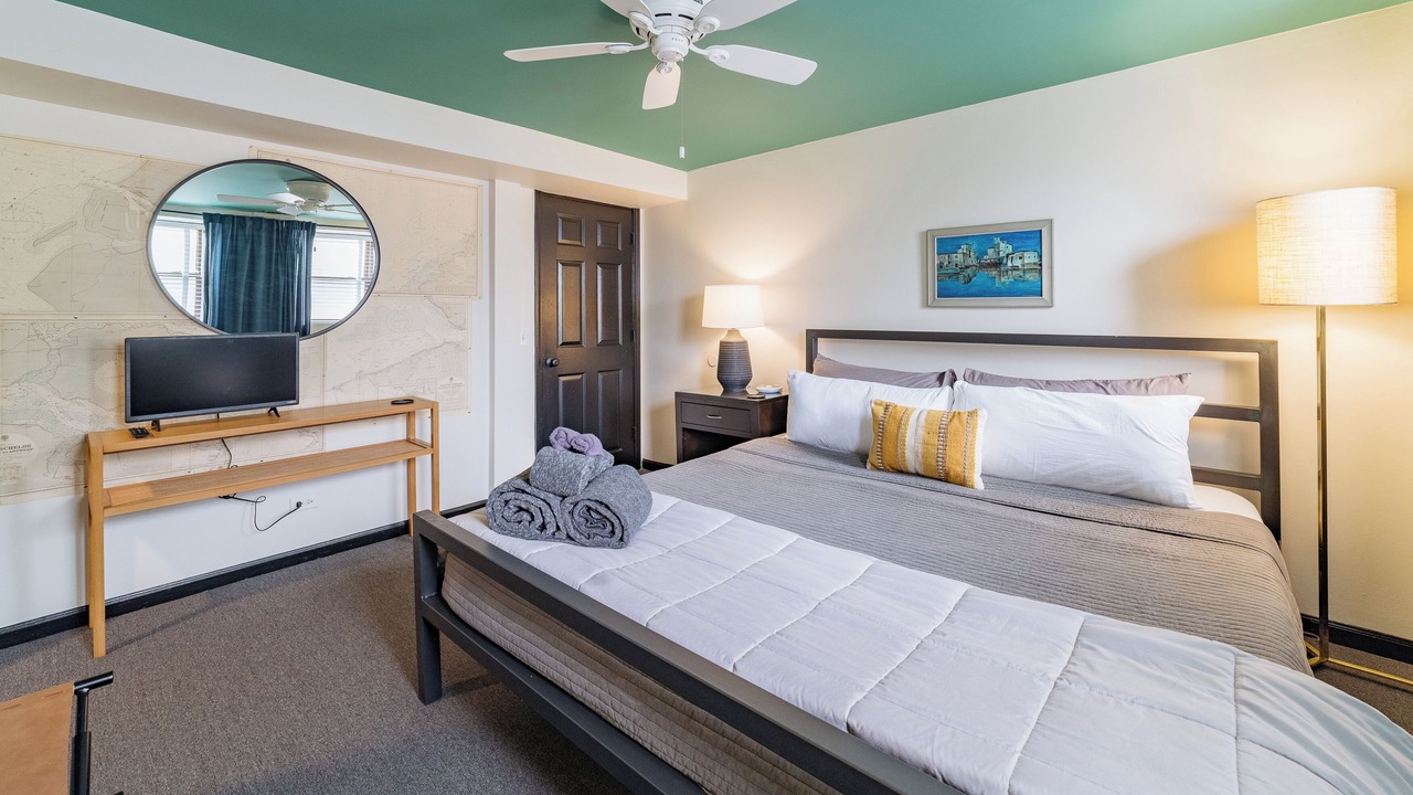 Photo of Bedroom in North Center