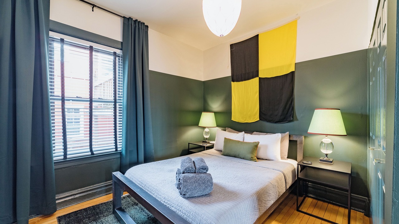 Photo of Bedroom in North Center