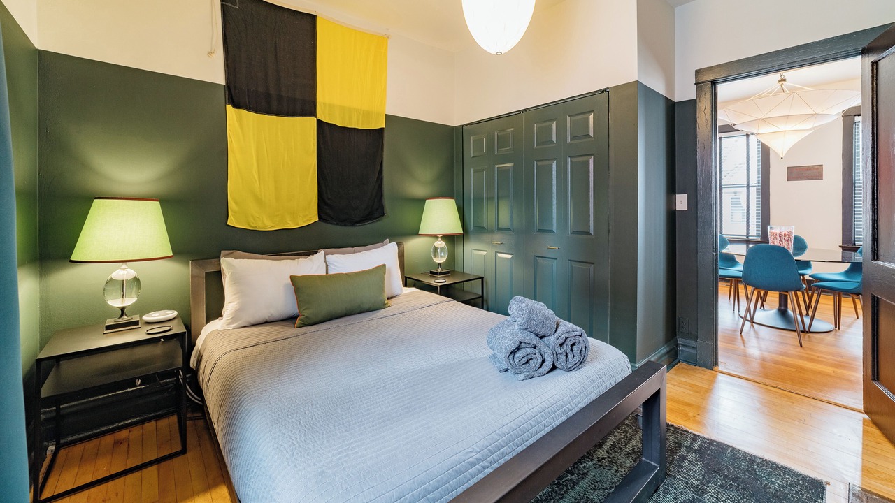 Photo of Bedroom in North Center
