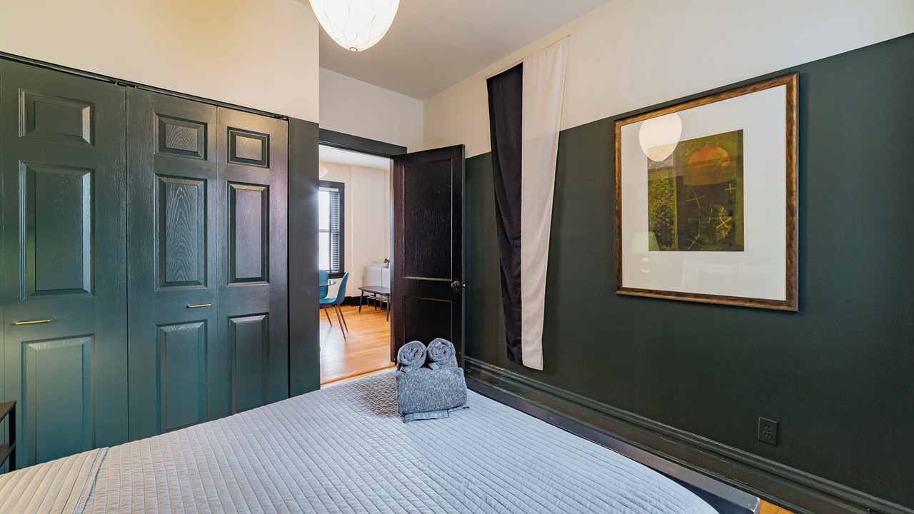 Photo of Bedroom in North Center