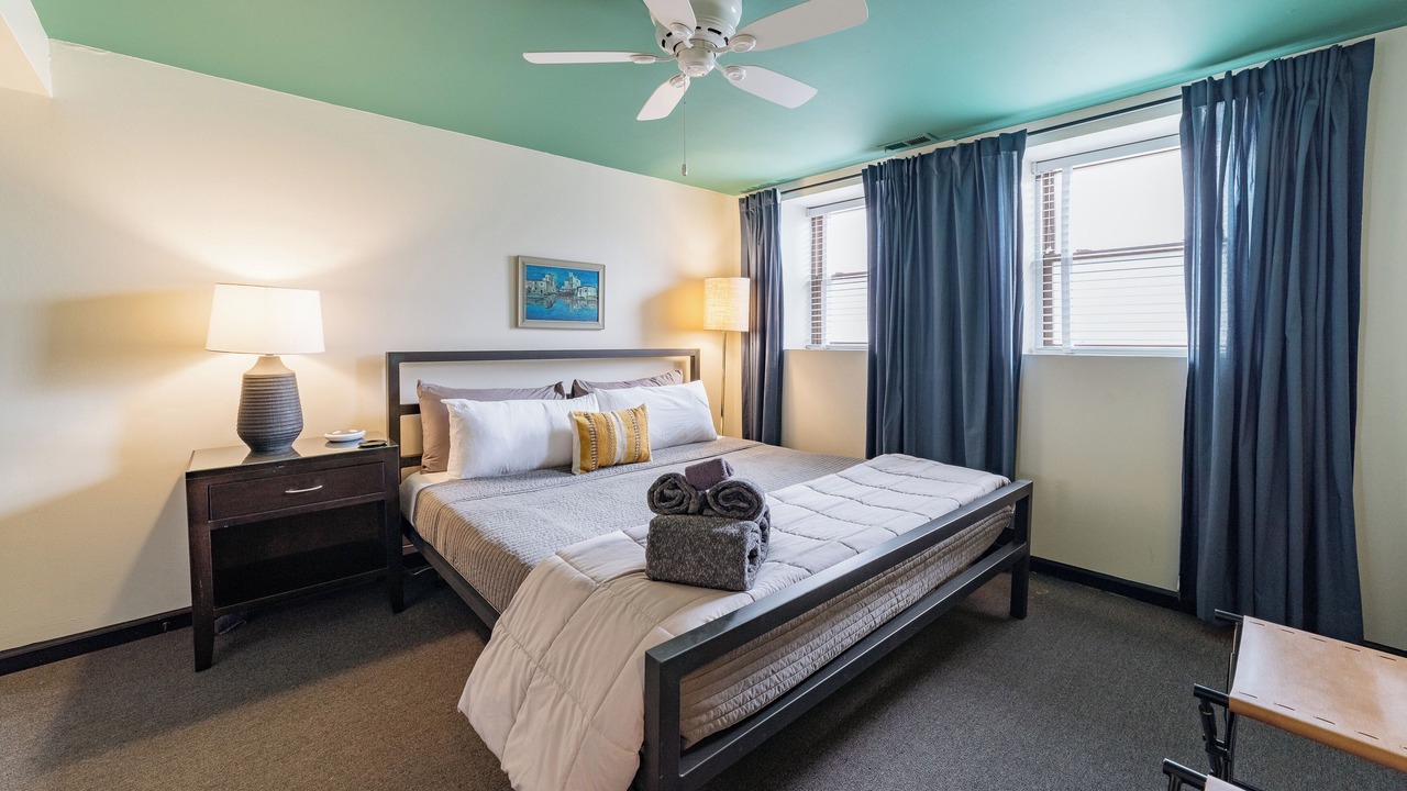 Photo of Bedroom in North Center