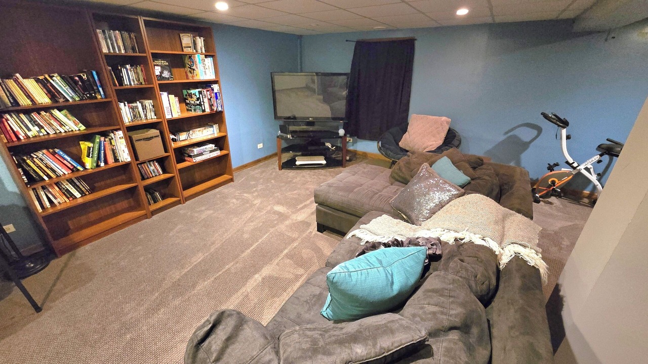 Photo of Livingroom in Fox Valley