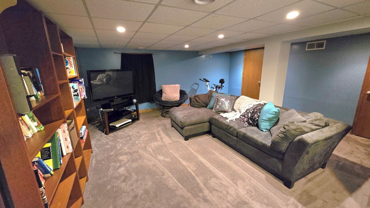 Photo of Livingroom in Fox Valley
