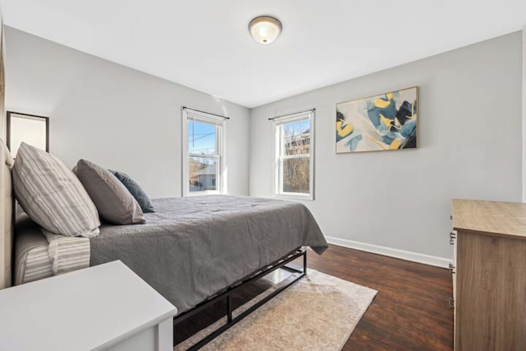 Photo of Bedroom in Waukegan