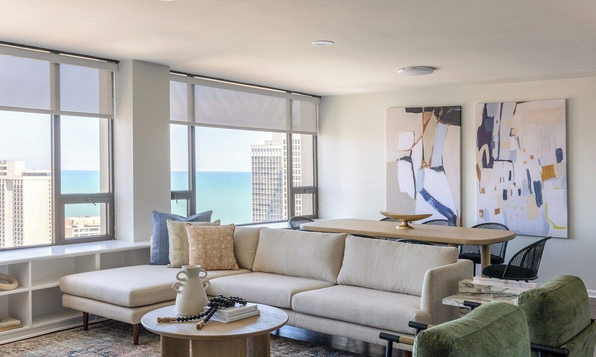 Photo of Livingroom in Rush and Division