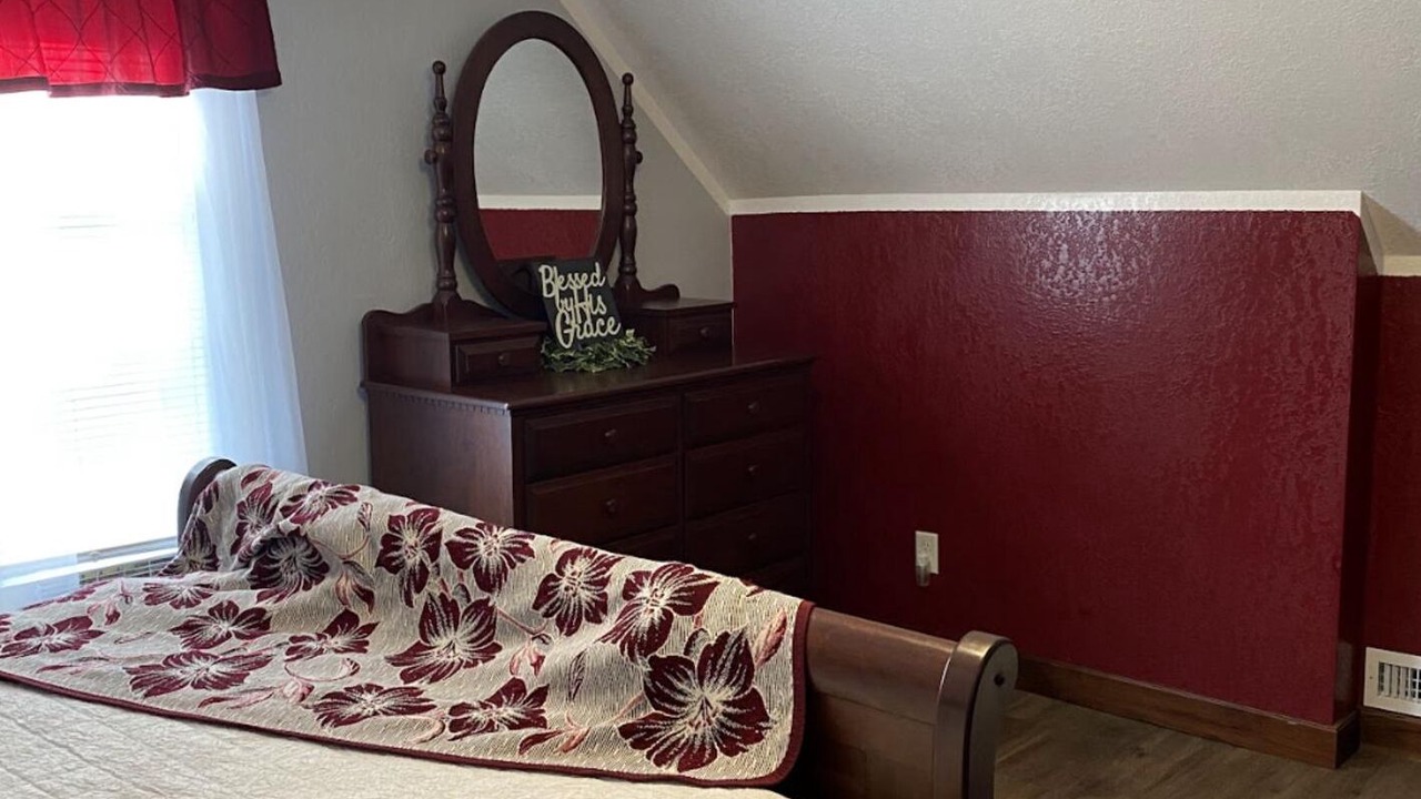 Photo of Bedroom in Flat Rock