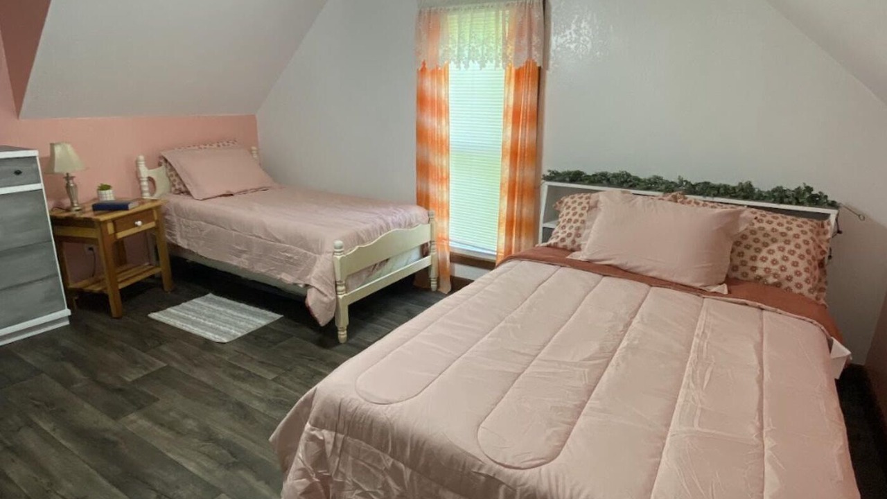 Photo of Bedroom in Flat Rock