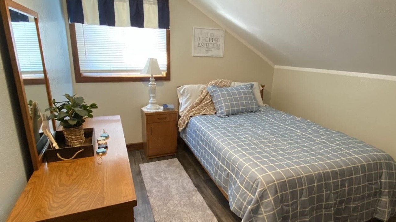 Photo of Bedroom in Flat Rock