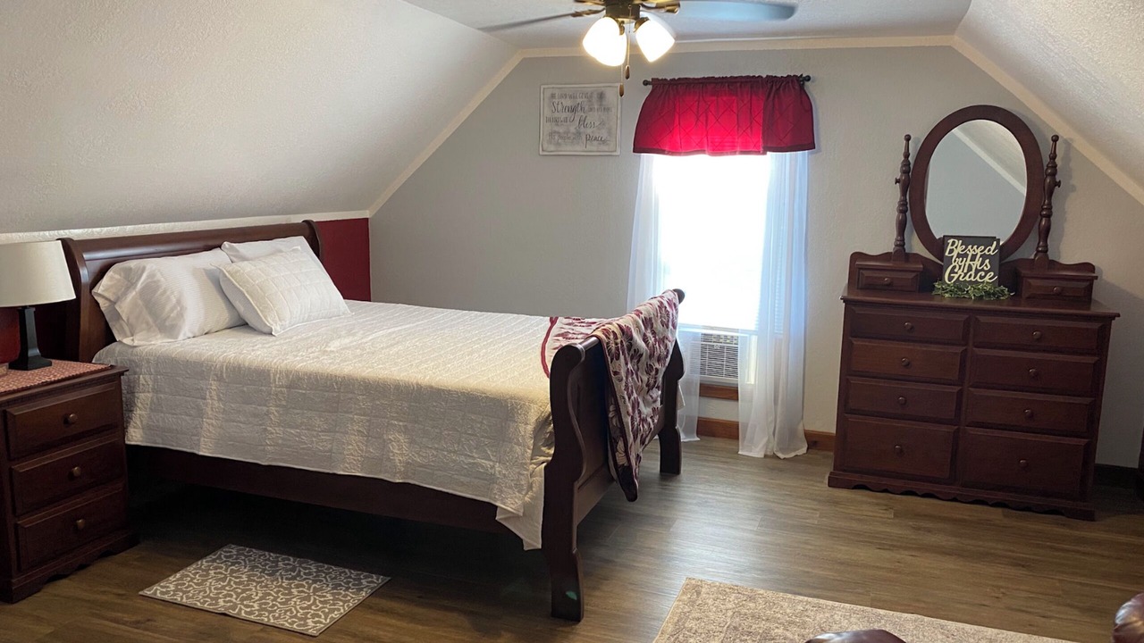 Photo of Bedroom in Flat Rock