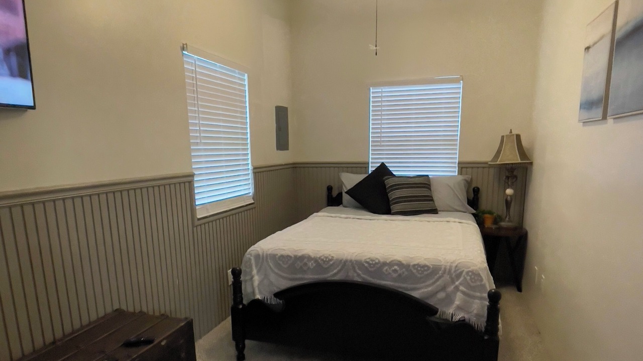 Photo of Bedroom in Alexander