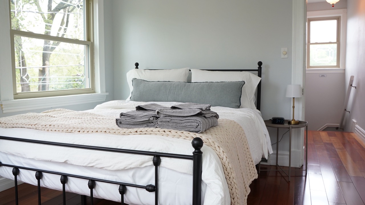 Photo of Bedroom in Oak Park