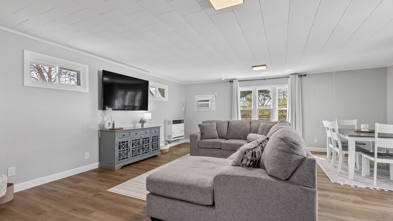 Photo of Livingroom in Rockford