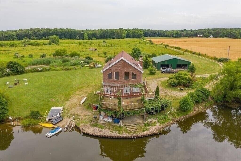 Photo of Outdoor in Newton