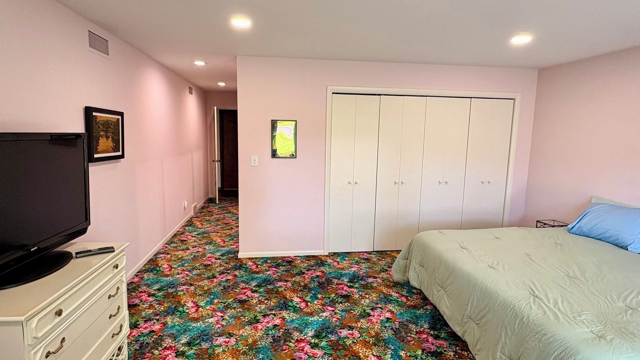Photo of Bedroom in McHenry