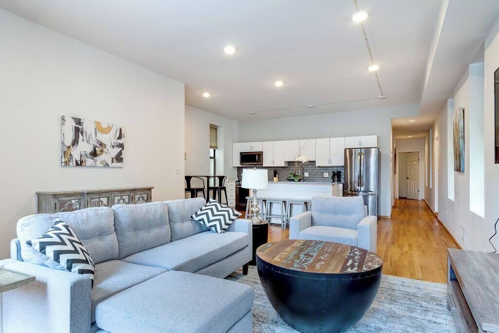 Photo of Livingroom in Pulaski Park