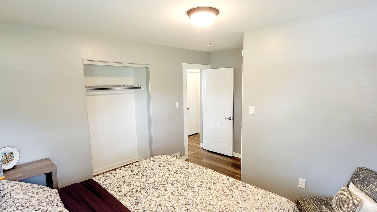 Photo of Bedroom in Glenview