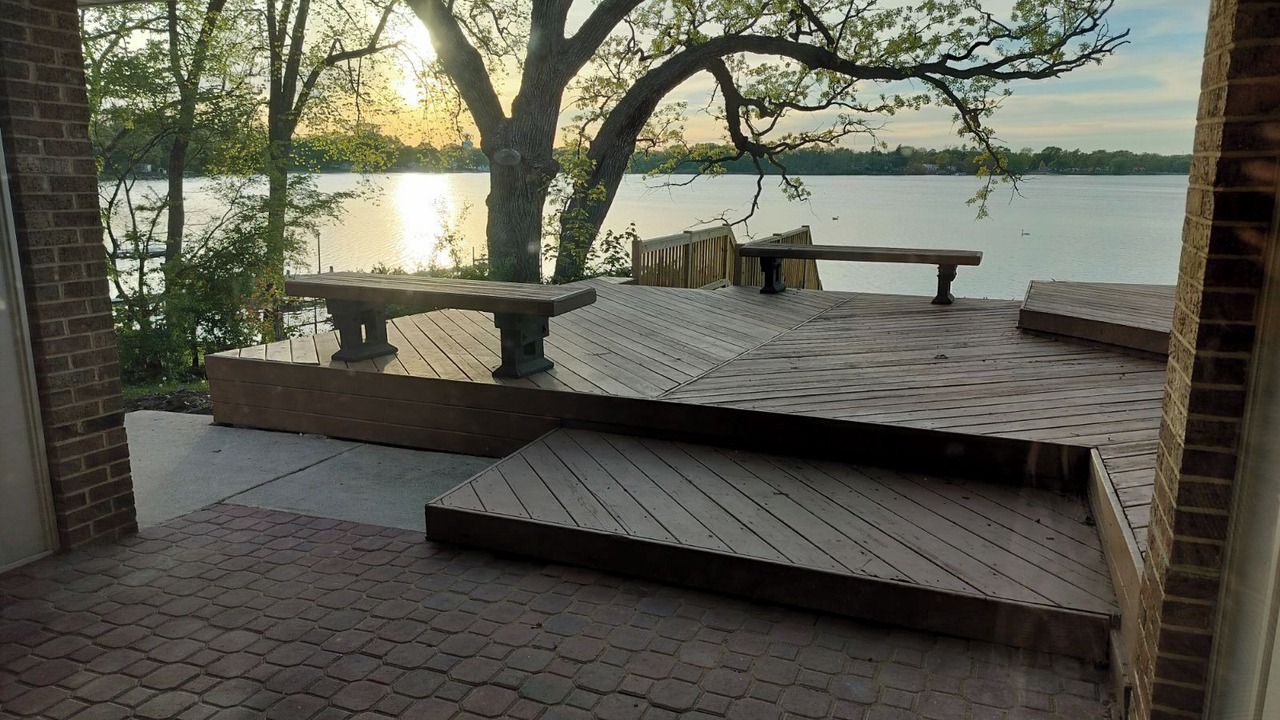 Photo of Others in Round Lake