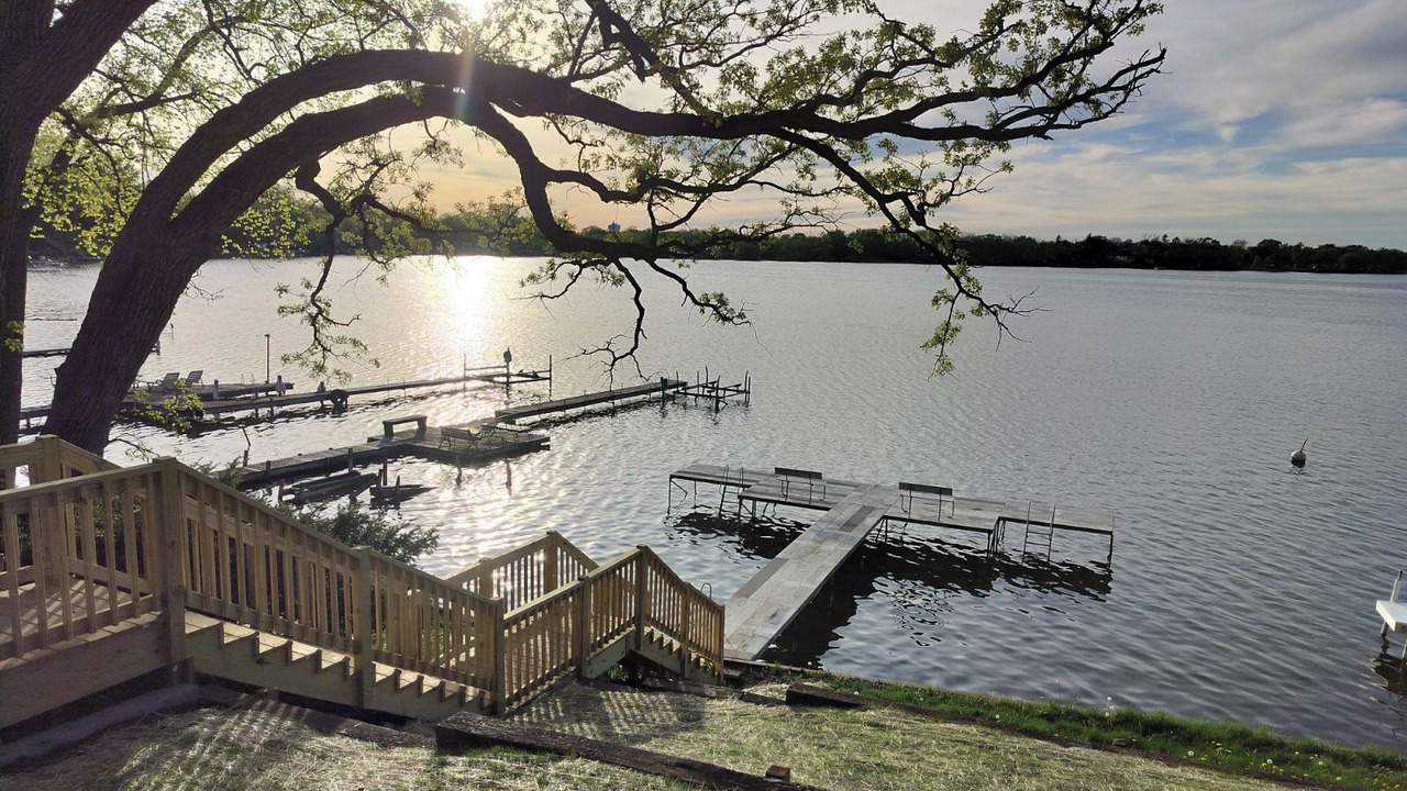 Photo of Outdoor in Round Lake