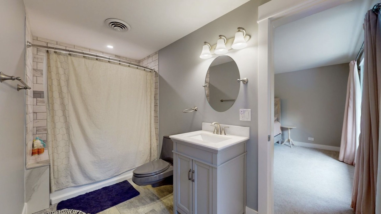Photo of Bathroom in Wayne