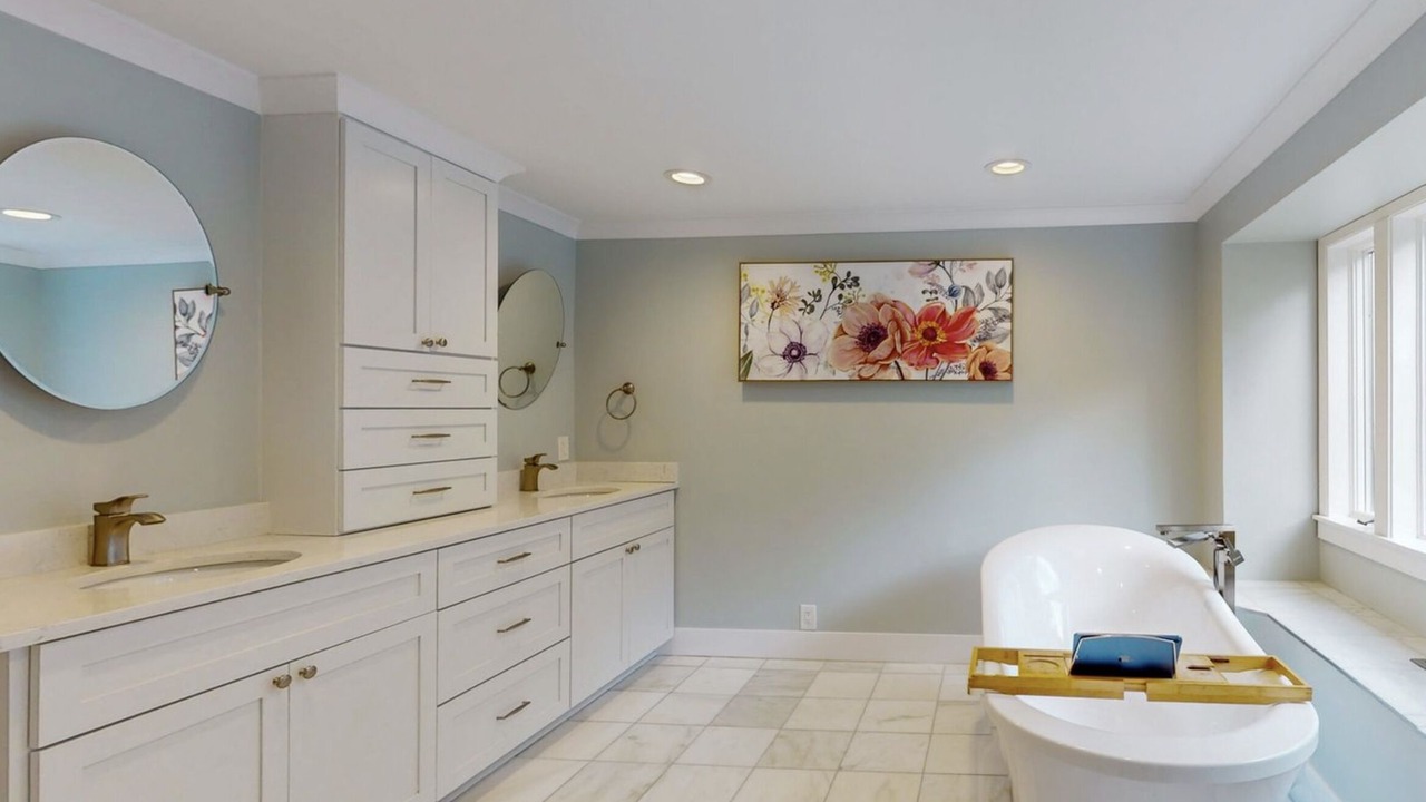 Photo of Bathroom in Wayne