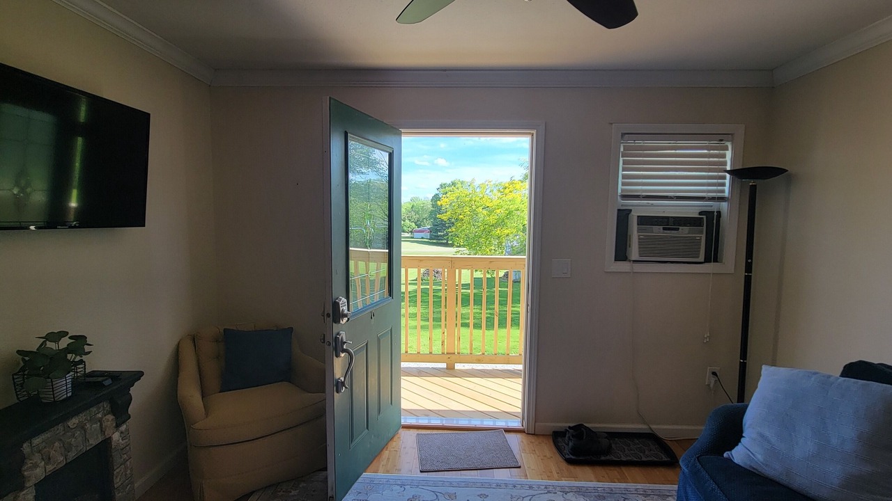 Photo of Livingroom in Nauvoo