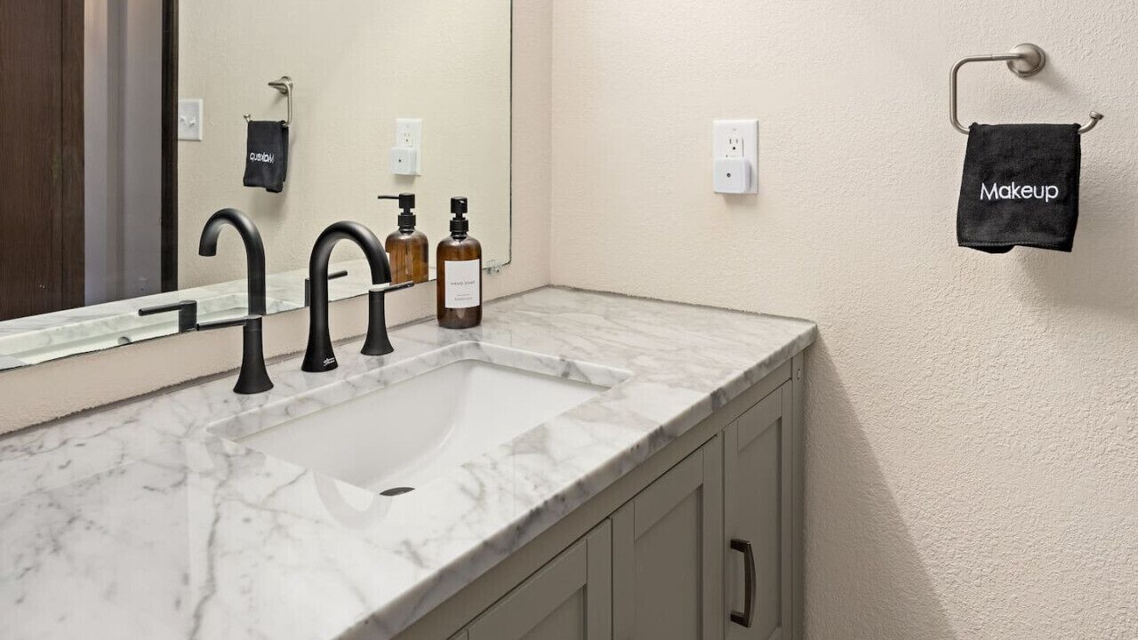 Photo of Bathroom in Orange Prairie