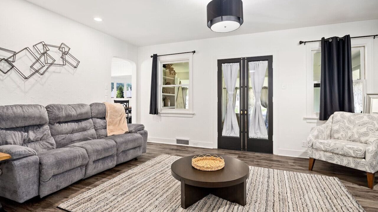 Photo of Livingroom in Pekin