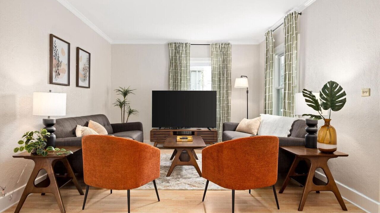 Photo of Livingroom in Peoria Heights