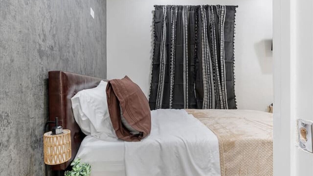 Photo of Bedroom in Little Village