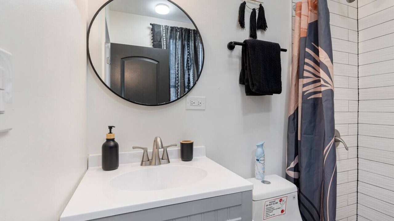 Photo of Bathroom in Little Village