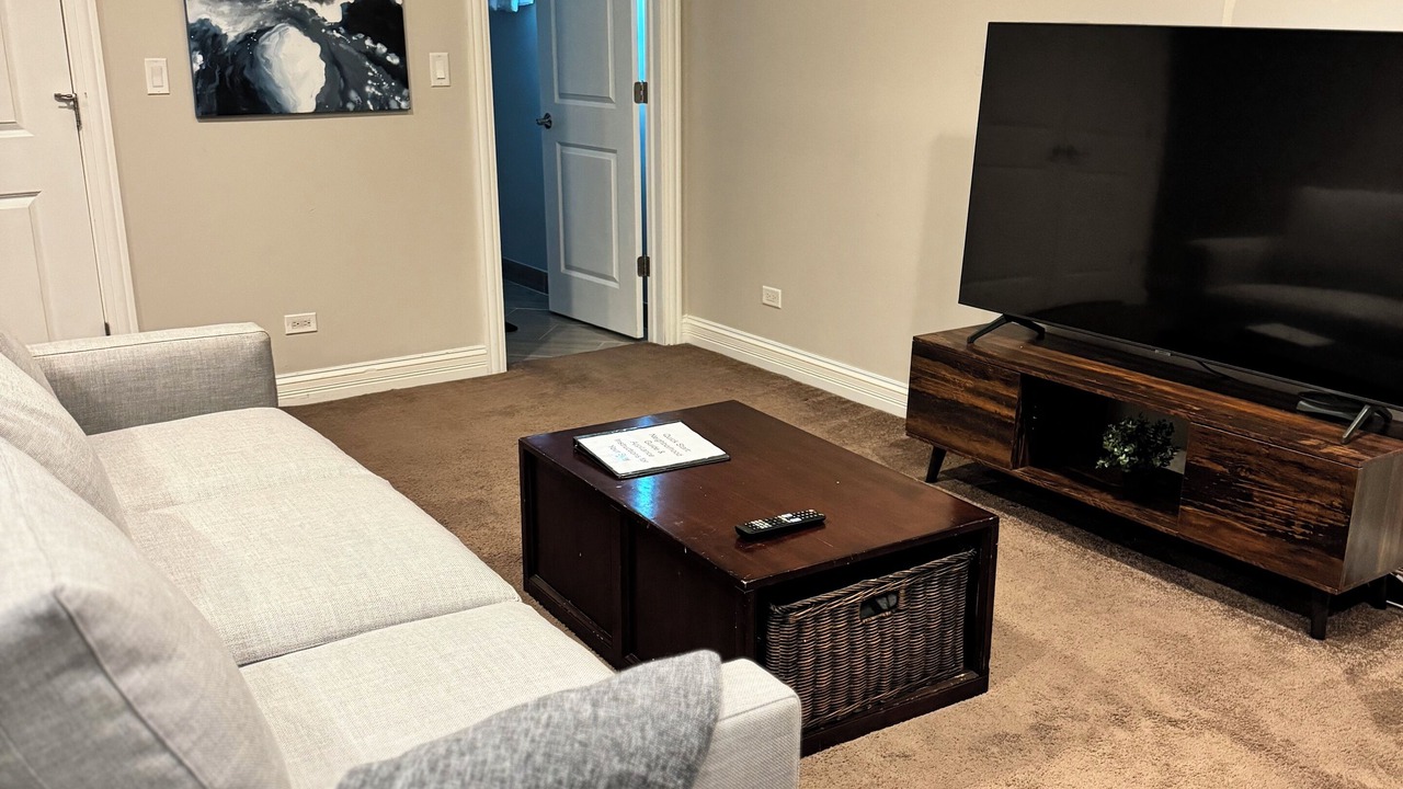 Photo of Livingroom in Irving Park East