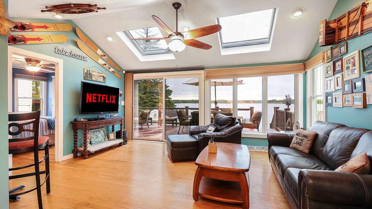 Photo of Livingroom in Fox Lake