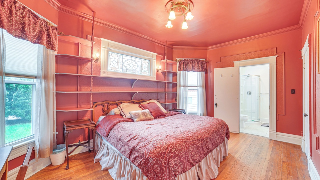 Photo of Bedroom in Champaign