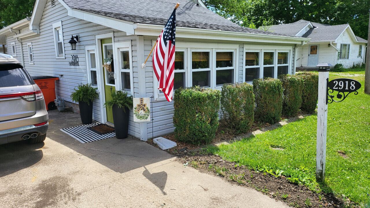 Photo of Outdoor in Mattoon