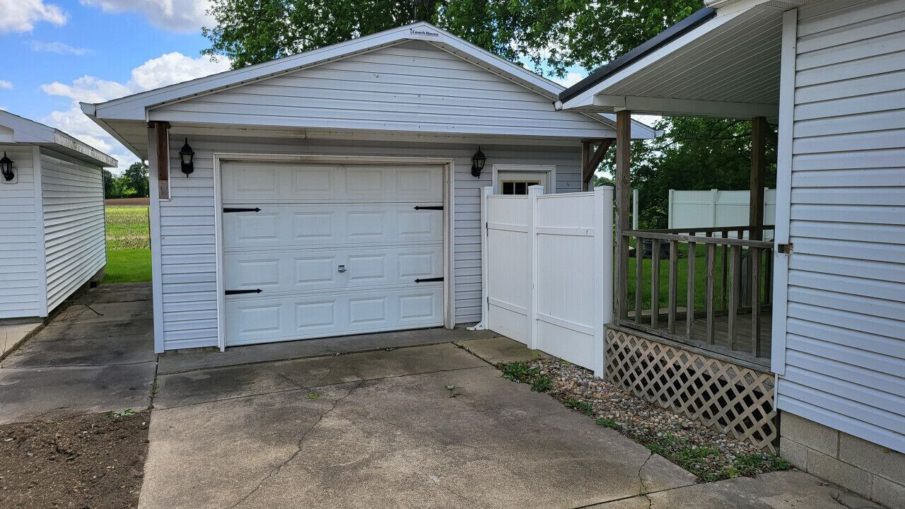 Photo of Outdoor in Mattoon