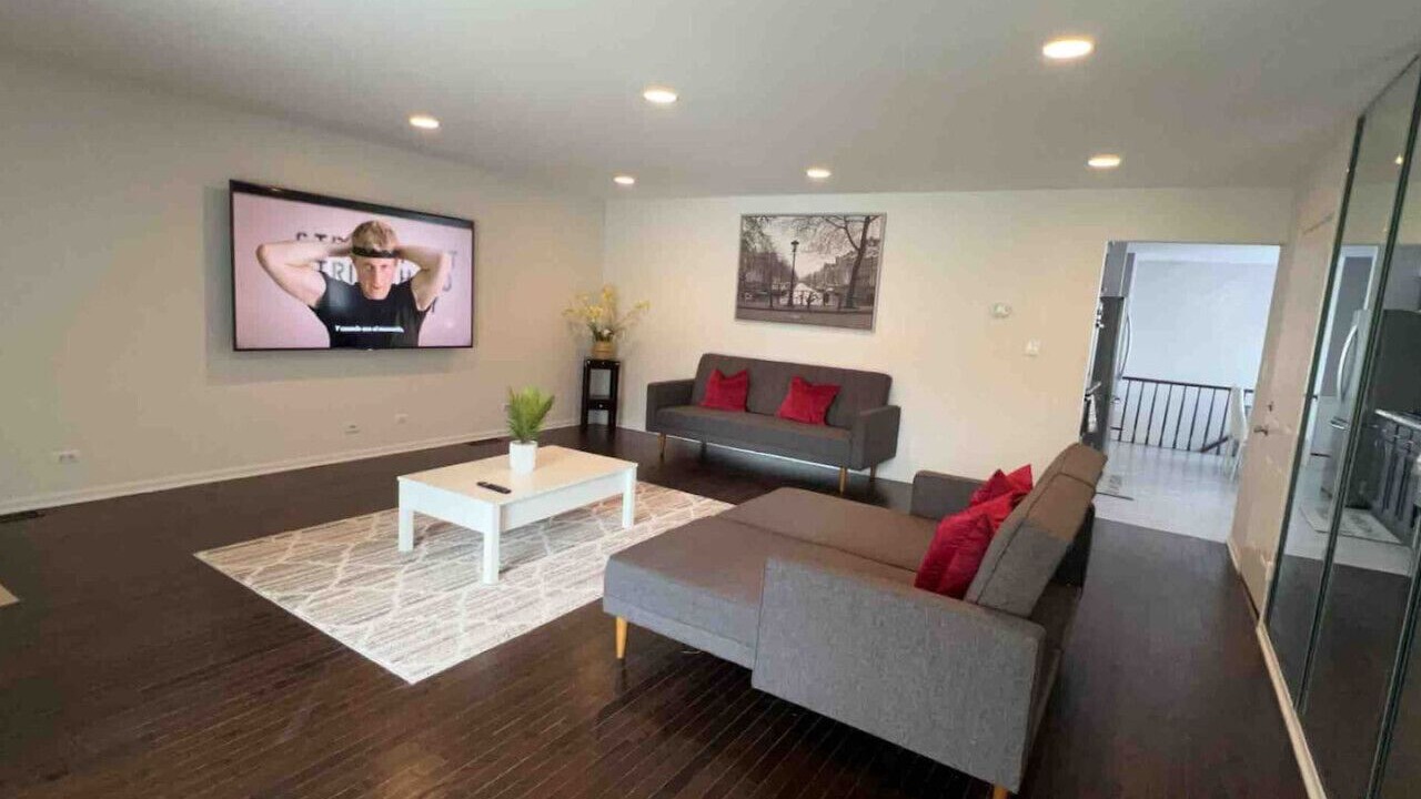 Photo of Livingroom in Elmhurst