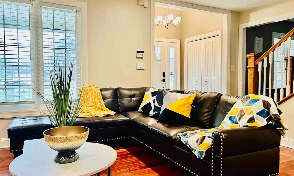 Photo of Livingroom in Fox Valley