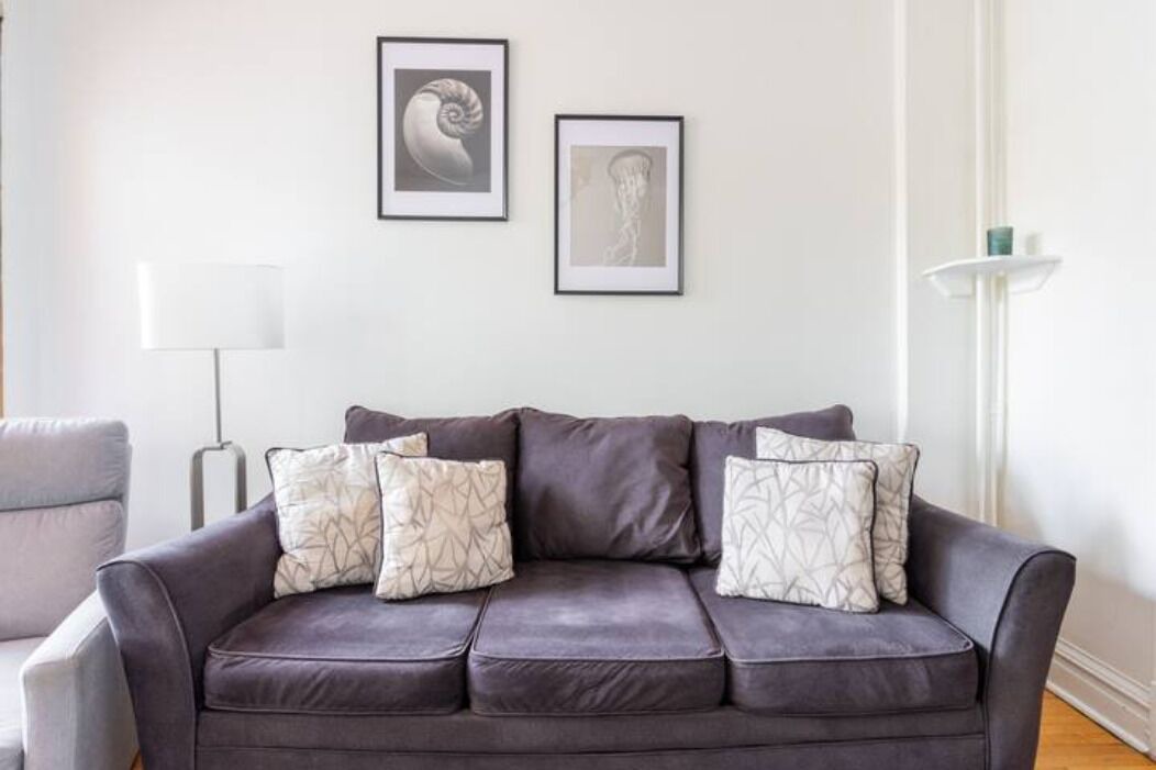 Photo of Livingroom in Roscoe Village