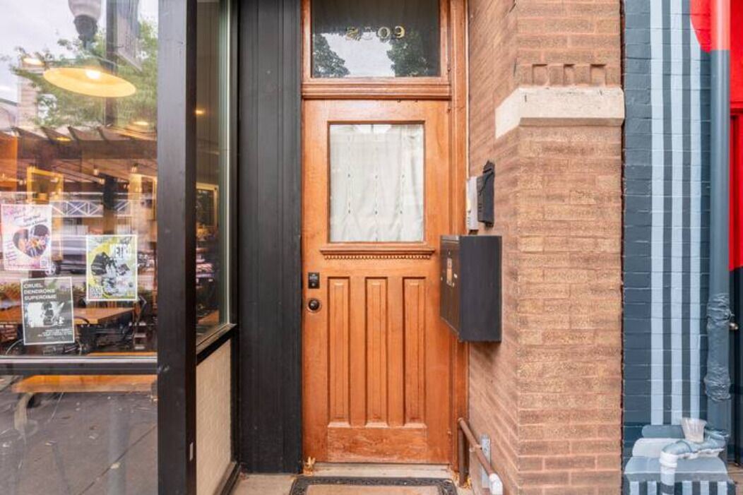Photo of Outdoor in Roscoe Village