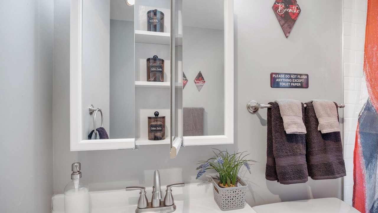 Photo of Bathroom in Glen Ellyn