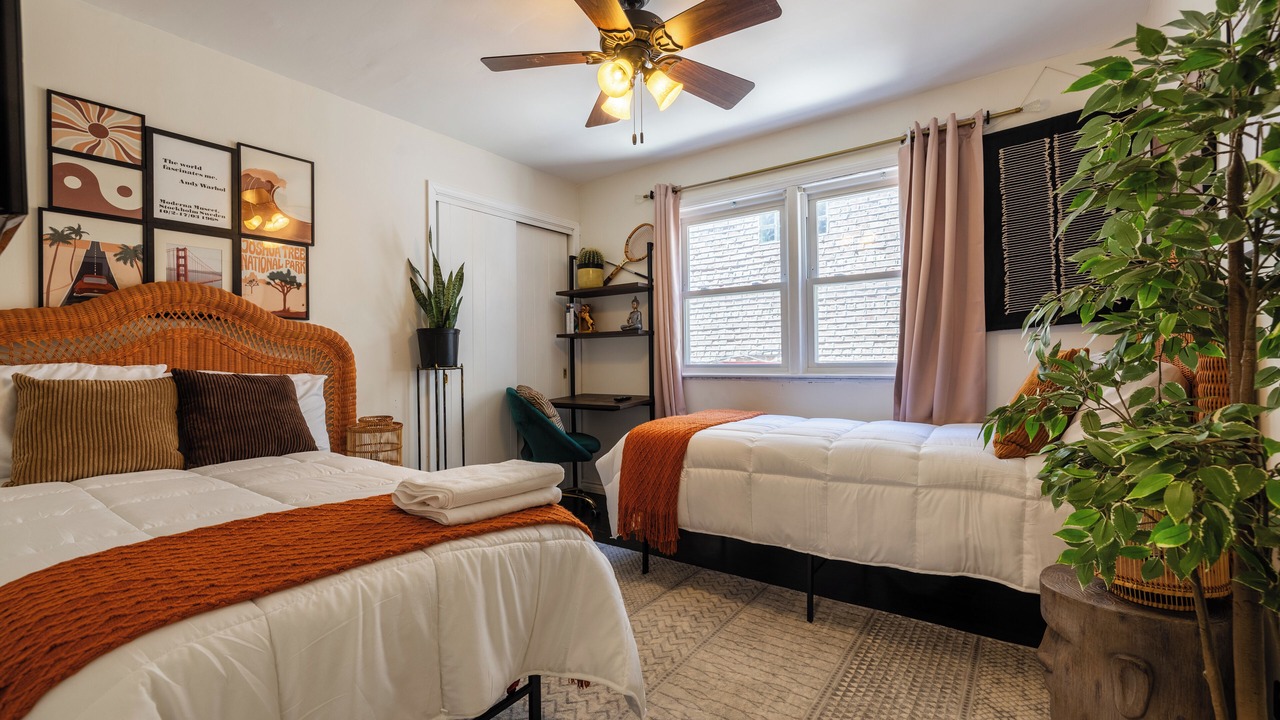 Photo of Bedroom in Evanston