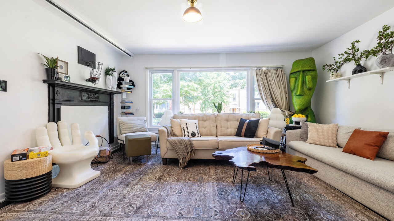 Photo of Livingroom in Evanston