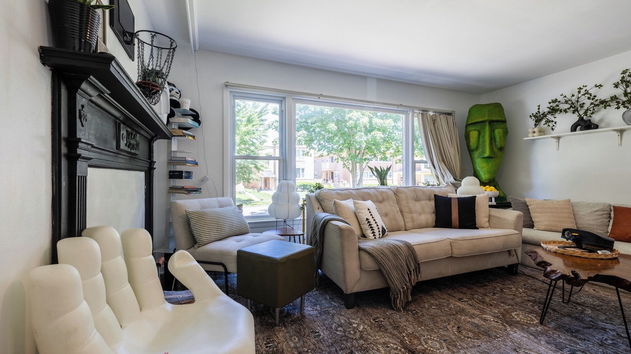 Photo of Livingroom in Evanston