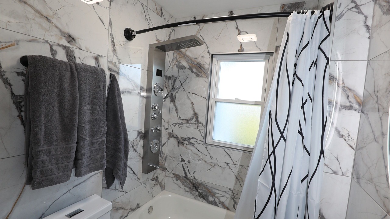 Photo of Bathroom in Oak Lawn